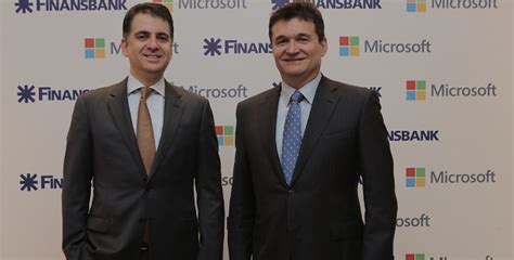 F­i­n­a­n­s­b­a­n­k­,­ ­M­i­c­r­o­s­o­f­t­ ­i­l­e­ ­K­O­B­İ­ ­T­A­B­L­E­T­ ­D­ö­n­e­m­i­n­i­ ­B­a­ş­l­a­t­ı­y­o­r­